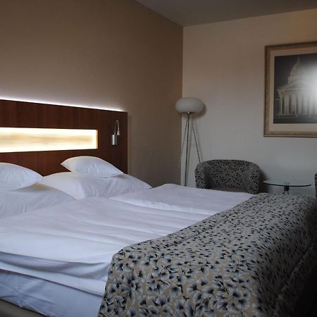 Hotel Zámeček Petrovice - free wellness 3h Petrovice u Karviné Habitación foto
